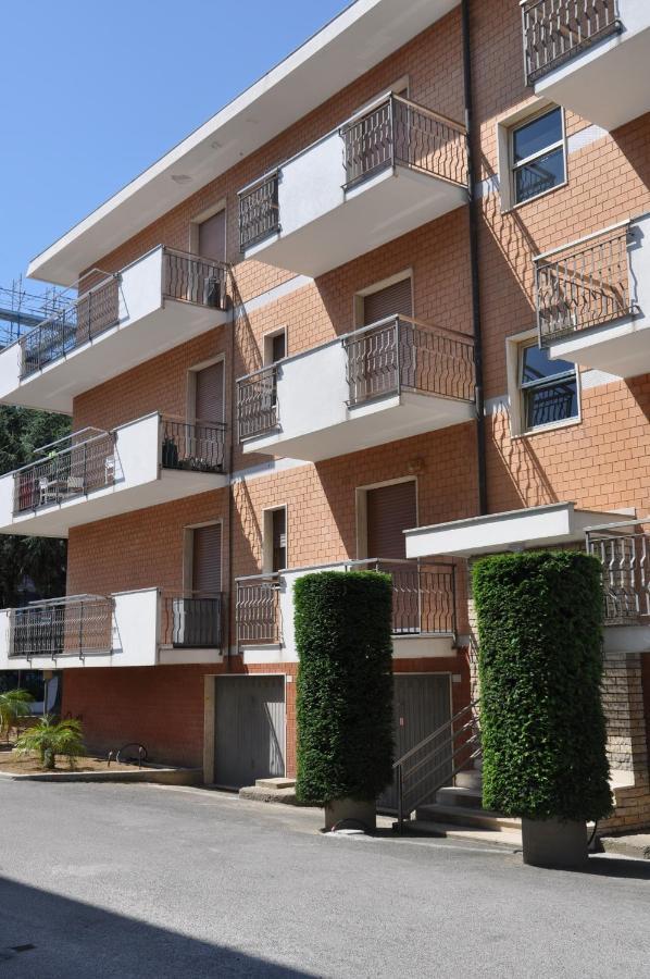 Апартаменти Viale Repubblica 307 6 П'єтра-Лігуре Екстер'єр фото