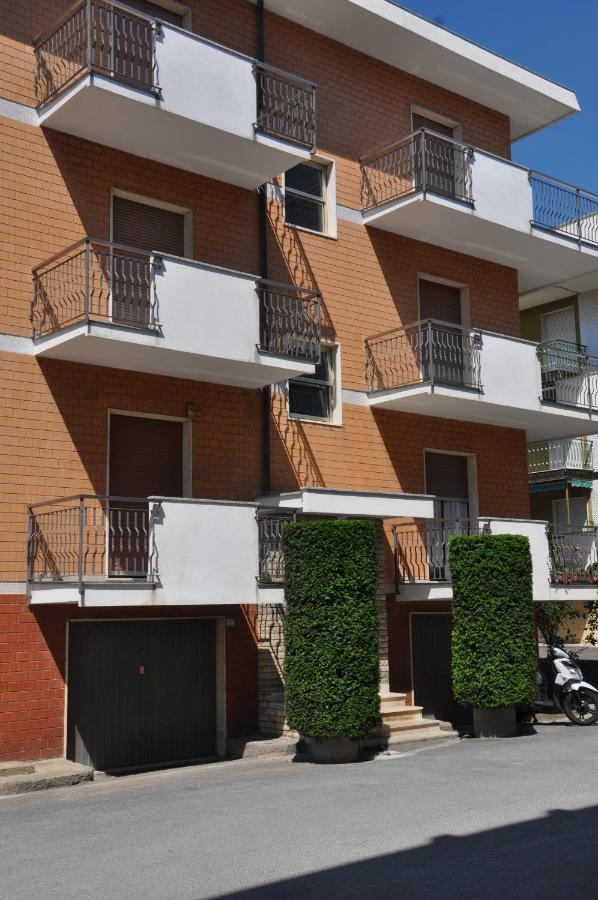 Апартаменти Viale Repubblica 307 6 П'єтра-Лігуре Екстер'єр фото